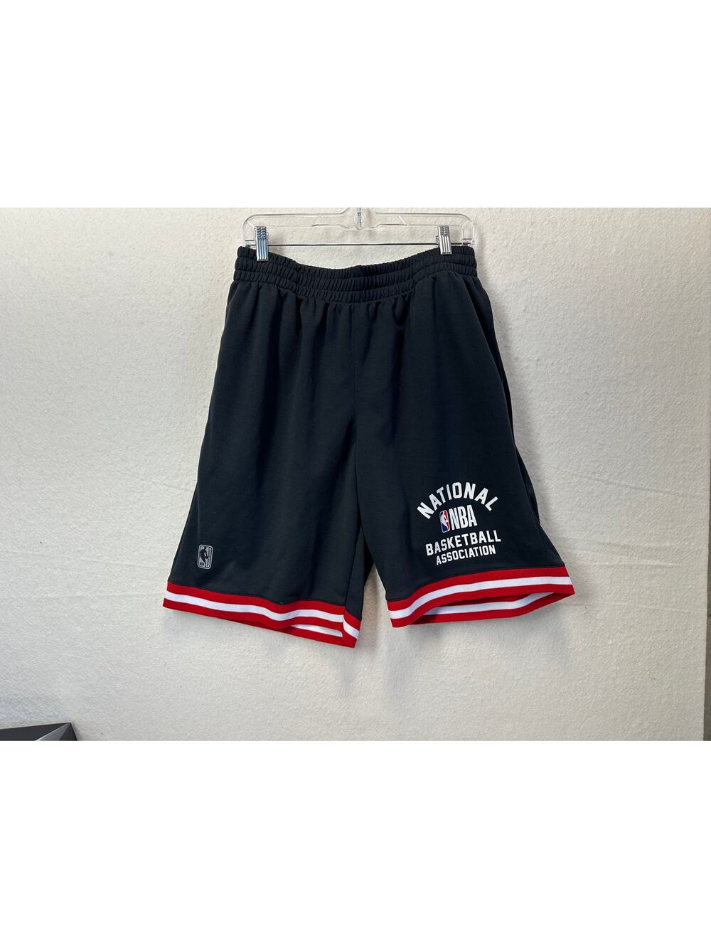 NBA National Basketball Association Shorts Size Large Dark Gray Off Duty Model